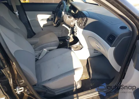 2011 Hyundai Accent Gls z USA, uszkodzony, nr VIN KMHCN4AC6BU617991